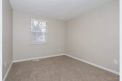 8724 Meadow Drive, Deerfield Township, OH 45040 - Photo 9