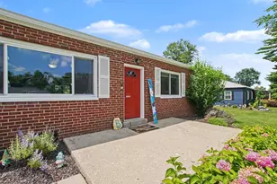 8597 Prilla Ln, Anderson Township, OH 45255 - Photo 5