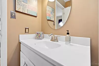 680 Silverhedge Drive, Springfield Township, OH 45231 - Photo 41