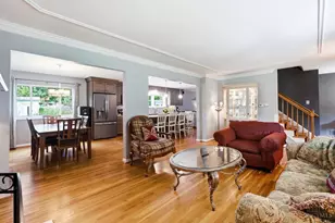680 Silverhedge Dr, Springfield Township, OH 45231 - Photo 11