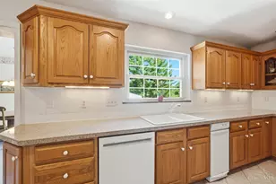 6596 Springdale Rd, Colerain Township, OH 45247 - Photo 11