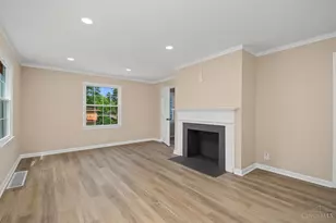 1660 Sunset Dr, Hamilton, OH 45013 - Photo 3