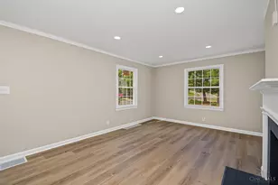 1660 Sunset Dr, Hamilton, OH 45013 - Photo 5