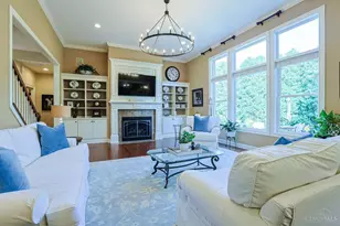 8232 Ascot Glen Ct, Liberty Township, OH 45044 - Photo 7