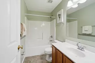 6192 Silver Wood Dr, Hamilton Township, OH 45152 - Photo 47