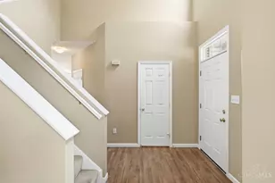 6192 Silver Wood Dr, Hamilton Township, OH 45152 - Photo 9
