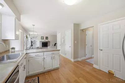 7857 Glen Oaks Court, West Chester, OH 45069 - Photo 11