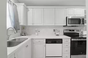 5915 Leeside Trail, Green Township, OH 45248 - Photo 5