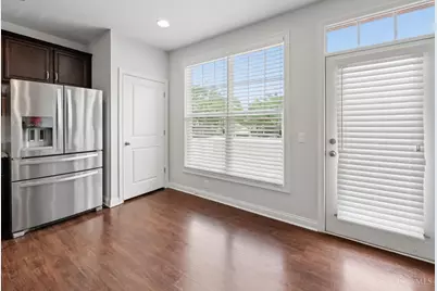 2924 Eden Avenue #I2924, Cincinnati, OH 45219 - Photo 3