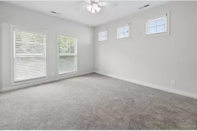 2924 Eden Avenue #I2924, Cincinnati, OH 45219 - Photo 11