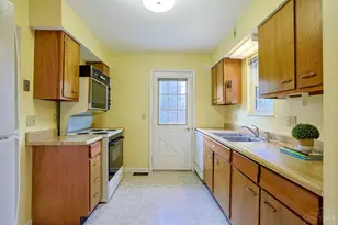 8285 Taffy Dr, West Chester, OH 45069 - Photo 13