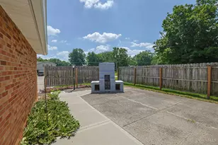 8285 Taffy Dr, West Chester, OH 45069 - Photo 35