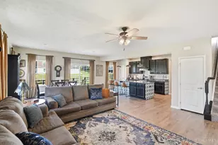 748 E Brooke Dr, Monroe, OH 45050 - Photo 17