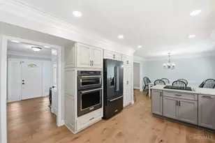 12075 Timberlake Dr, Symmes Township, OH 45249 - Photo 7