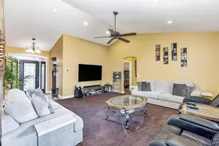 591 Hermay Dr, Hamilton, OH 45013 - Photo 11