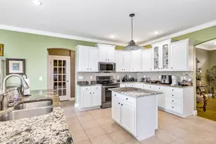 591 Hermay Dr, Hamilton, OH 45013 - Photo 19