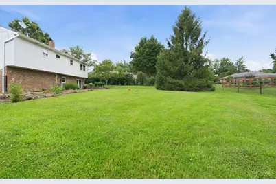 725 Pine Ridge Road, Miami Township, OH 45150 - Photo 31