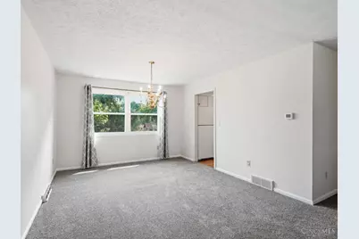 725 Pine Ridge Road, Miami Township, OH 45150 - Photo 7