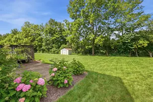 1447 Meadow Ridge Cir, Wilmington, OH 45177 - Photo 43
