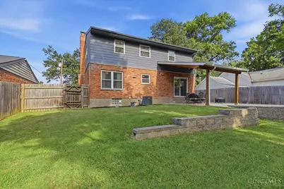 8898 Brittany Drive, Blue Ash, OH 45242 - Photo 47