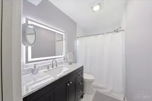 8898 Brittany Dr, Blue Ash, OH 45242 - Photo 27