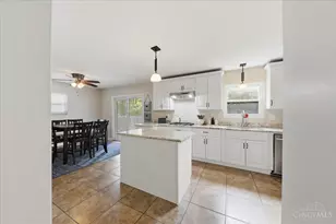 8898 Brittany Dr, Blue Ash, OH 45242 - Photo 19