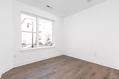 3006 Woodburn Avenue, Cincinnati, OH 45206 - Photo 5
