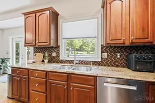 1491 Greystone Ln, Milford, OH 45150 - Photo 25
