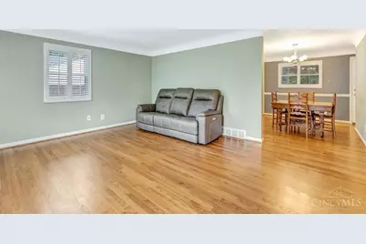 8000 Queens Avenue, Sycamore Township, OH 45236 - Photo 3