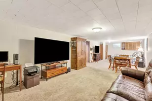 8000 Queens Ave, Sycamore Township, OH 45236 - Photo 17