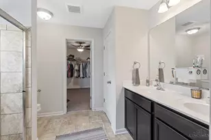 5764 Rhode Island Ave, Cincinnati, OH 45237 - Photo 25