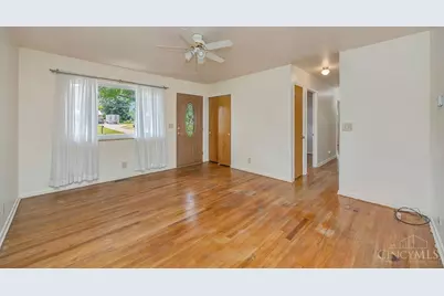 8036 Laray Drive, West Chester, OH 45069 - Photo 5