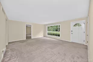 777 Greenwood Ln, Union Township, OH 45245 - Photo 9