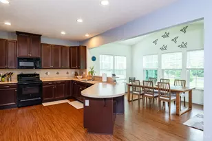 5295 Venetian Way, Hamilton Township, OH 45152 - Photo 11