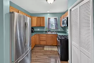 922 Chamberlain Ave, Lincoln Heights, OH 45215 - Photo 9