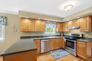 3294 Wheatcroft Dr, Green Township, OH 45239 - Photo 5