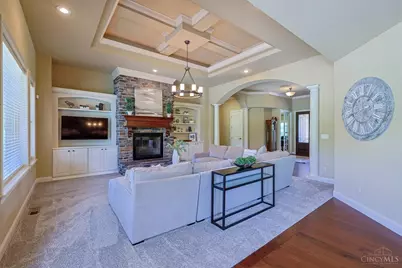 8180 Keller Road, Indian Hill, OH 45243 - Photo 9