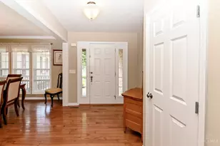 4093 Woodsly Dr, Union Township, OH 45103 - Photo 7