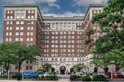 3900 Rose Hill Avenue #805A, Cincinnati, OH 45229 - Photo 1