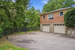 215 Compton Rd, Wyoming, OH 45215 - Photo 25