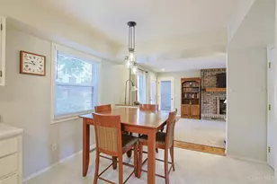 8001 Deershadow Ln, Montgomery, OH 45242 - Photo 17
