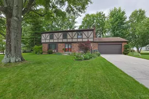 8001 Deershadow Ln, Montgomery, OH 45242 - Photo 1