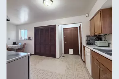 10277 Cheltenham Drive, Colerain Township, OH 45231 - Photo 5