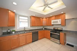 3977 Kenkel Ave, Cincinnati, OH 45211 - Photo 13