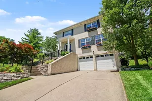 3076 Spencerhill Ln, Cincinnati, OH 45226 - Photo 5