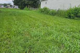 915 S 9th St, Hamilton, OH 45011 - Photo 1