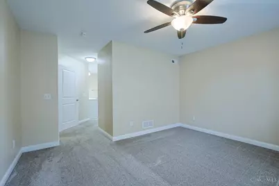 715 Villa Court, Trenton, OH 45067 - Photo 15