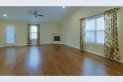 715 Villa Court, Trenton, OH 45067 - Photo 3