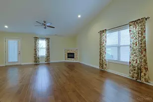 715 Villa Ct, Trenton, OH 45067 - Photo 3