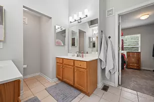 8592 Sunmont Dr, Anderson Township, OH 45255 - Photo 13